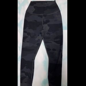 Camo leggings